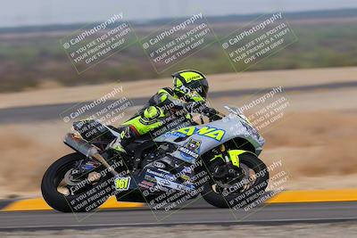 media/Sep-11-2022-SoCal Trackdays (Sun) [[81b7e951af]]/Turn 7 (1145am)/